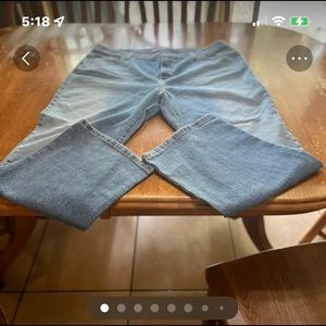 Levi 515 Bootcut Size 22S